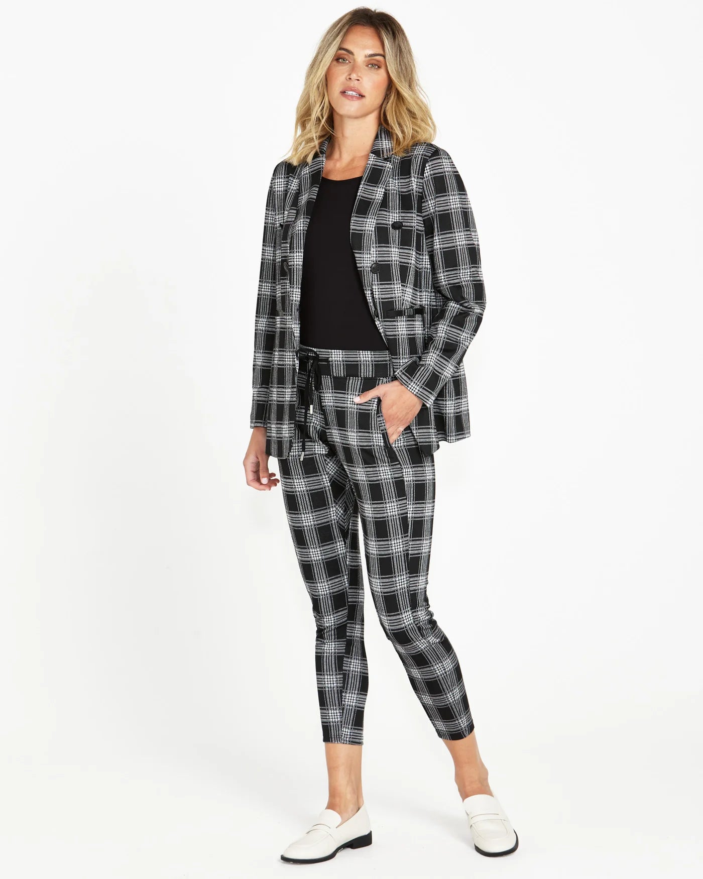 Betty Basics Oxford Blazer