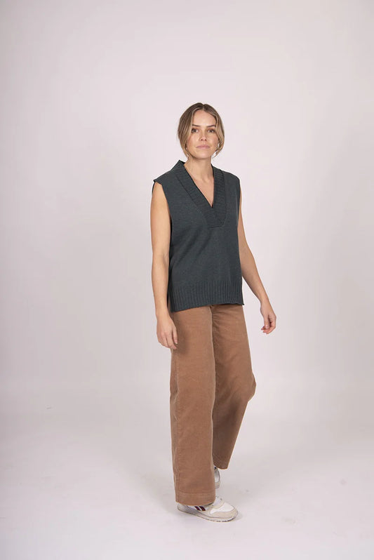 Fields V Necked Relaxed Vest